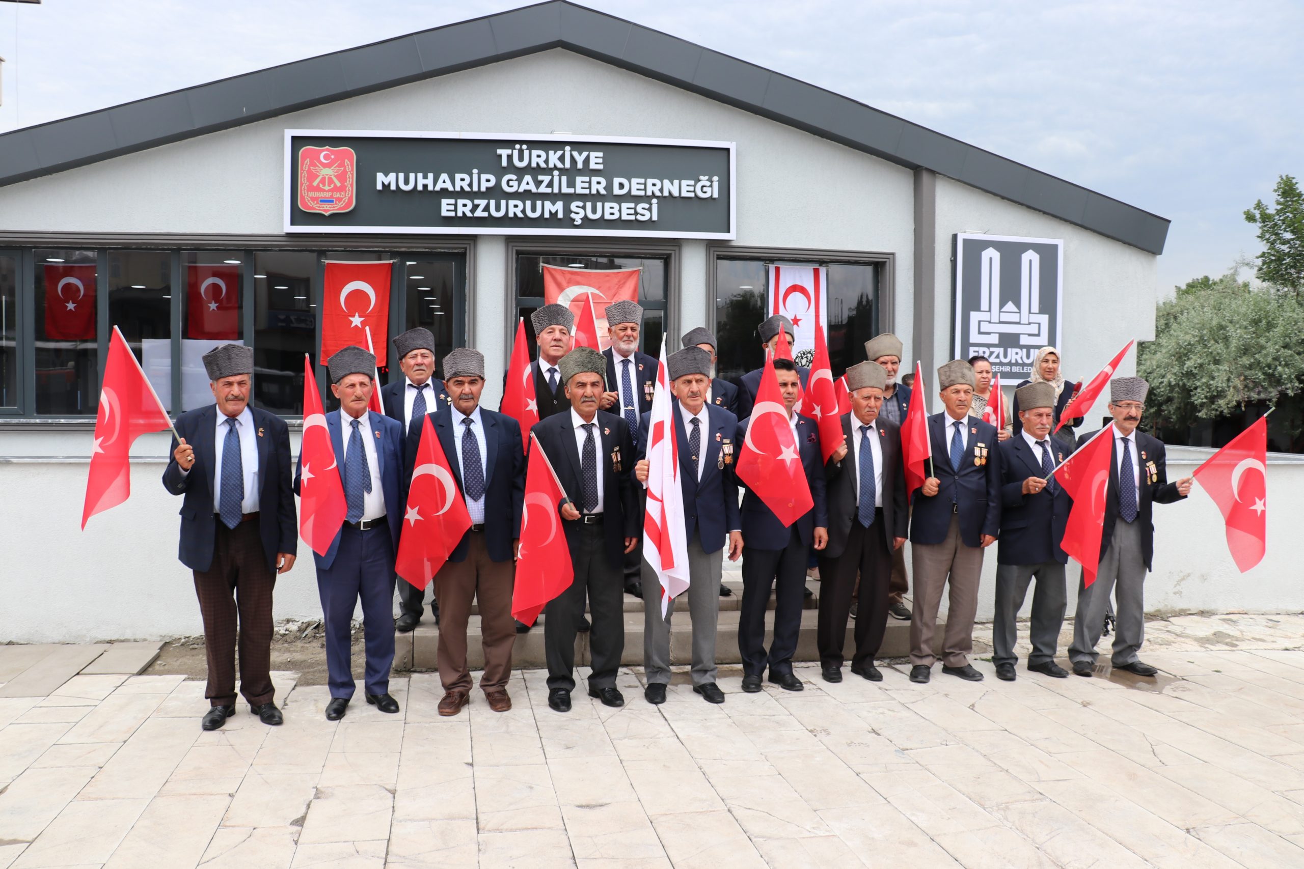 Erzurum'da gaziler Kıbrıs Barış Harekatı'nın 50. yıl dönümünü kutladı