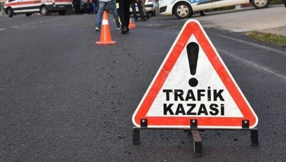 İki  trafik kazası, üç yaralı