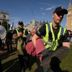 Londra'da "Palestine Action" grubuna destek eyleminde 523 kişi gözaltına alındı